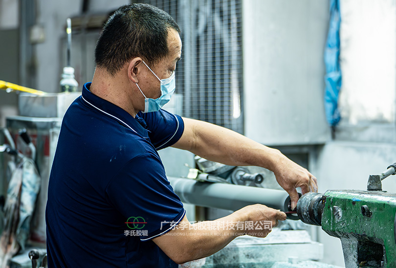 信得膠輥廠(chǎng)生產(chǎn)實(shí)景